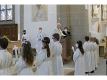 Feier der 1. Heiligen Kommunion in Sankt Crescentius (Foto: Karl-Franz Thiede)